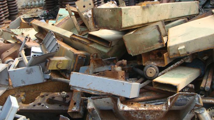 废品回收也属于技术活 “破烂王”高薪年赚20万